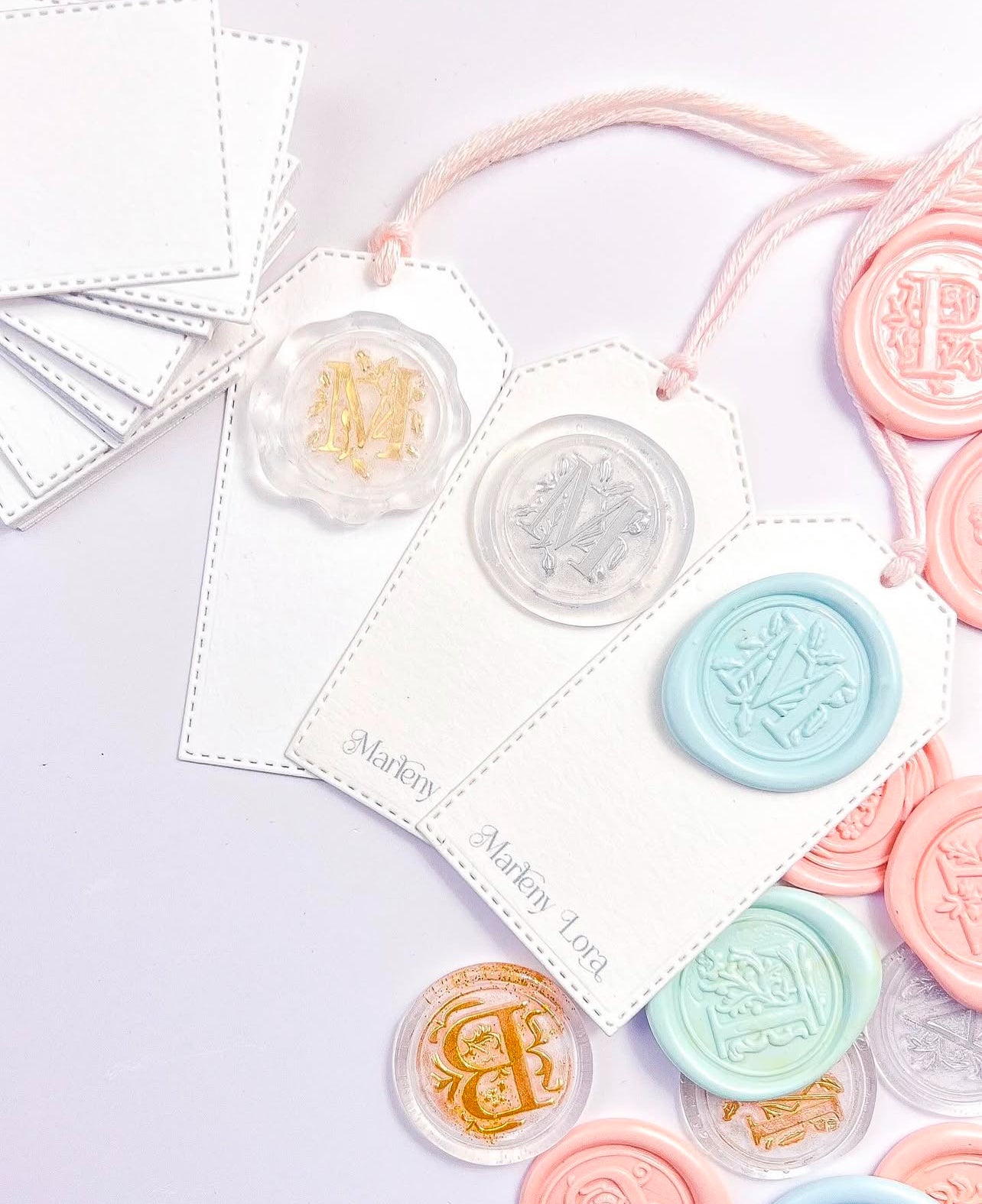 Mini tag con lacre y foil | 12 Unds.